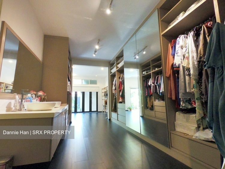 Toh Estate (D17), Terrace #205309231